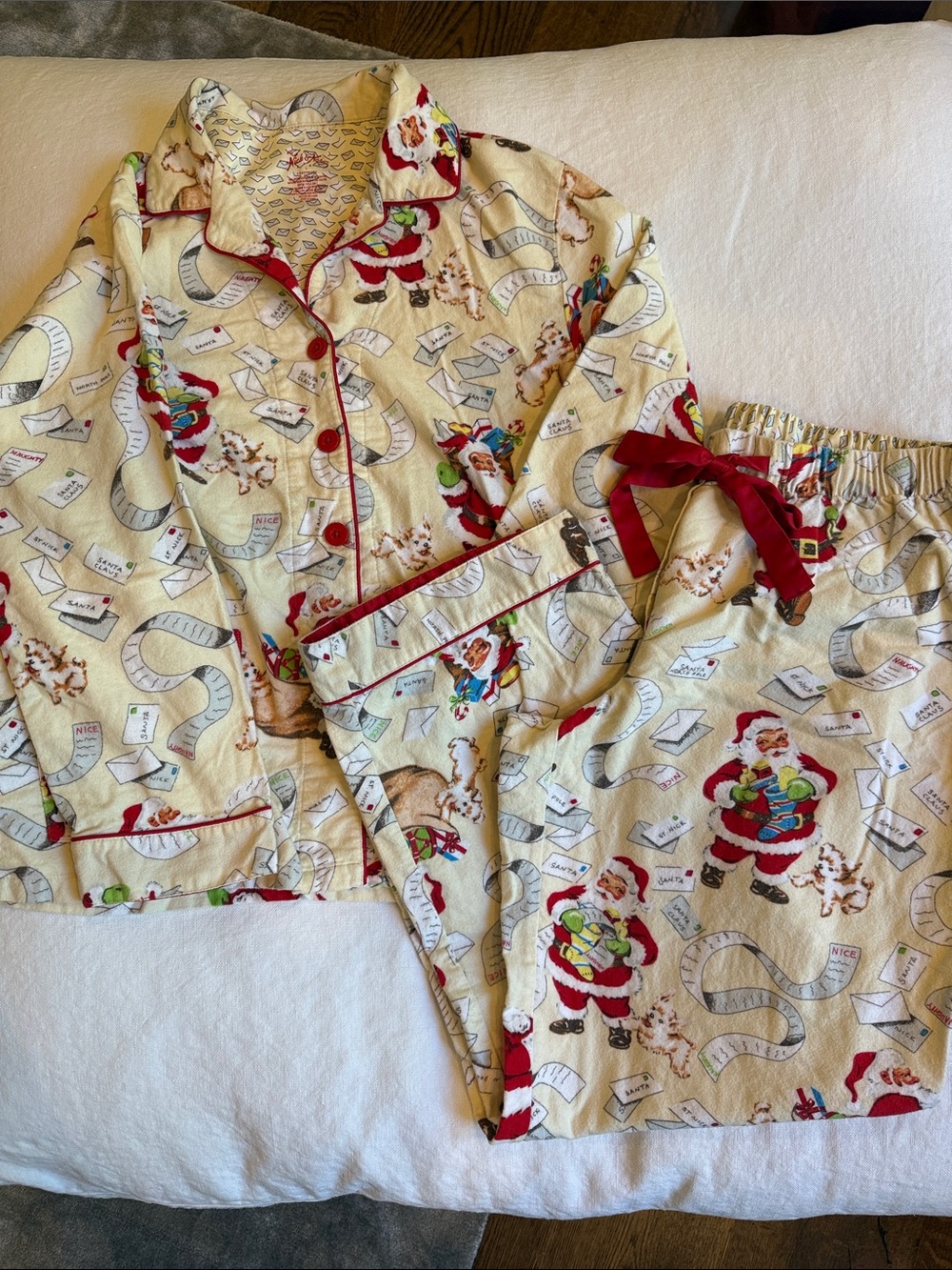 Nick & Nora Cream Christmas Pajama Set with Red Santa Print